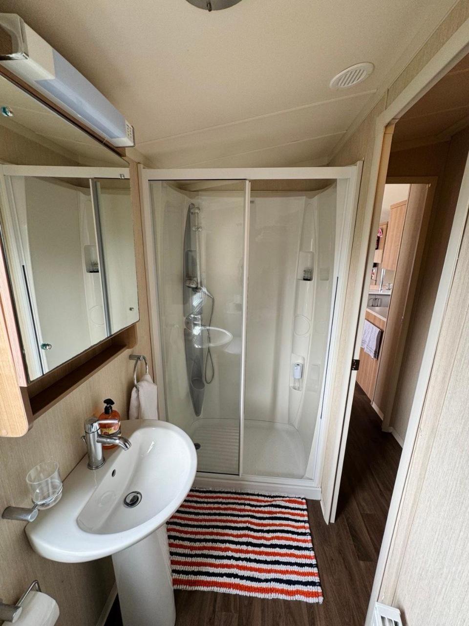 Отель Relax & Dream Port Seton Экстерьер фото